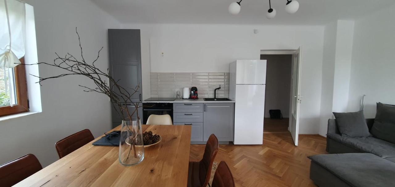 The Pines Serviced Apartments Брашов Экстерьер фото